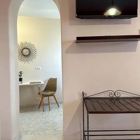 Πανσιόν πανσιόν ζαχαρούλα Φηρά