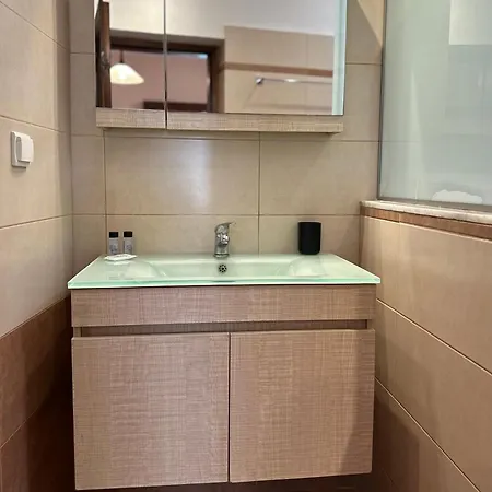 Pansion Zaharoula Гостевой дом Тира