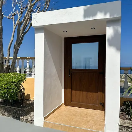 Πανσιόν πανσιόν ζαχαρούλα Φηρά
